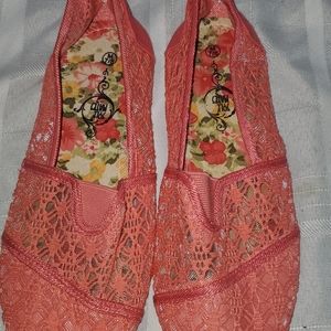 Solemates Women's Orange Flats Size 7/8